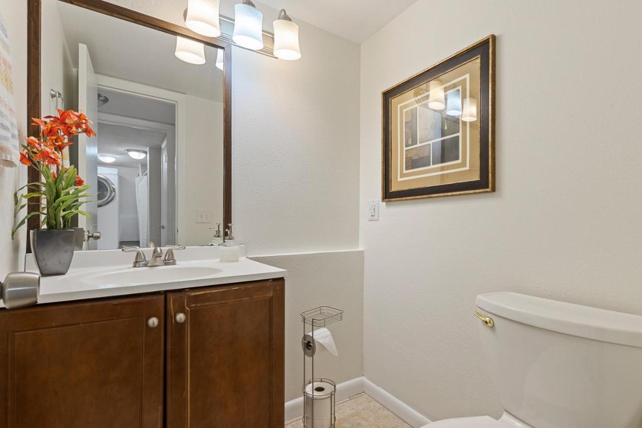 Spacious Lakefront House With Pool, Hottub, & Boating Orlando Exterior photo